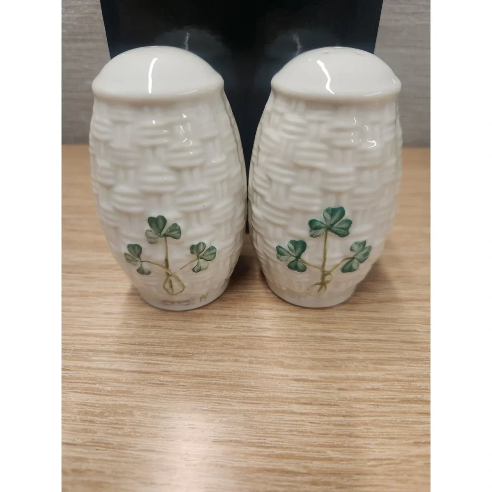 Belleek Pottery Shamrock Salt & Pepper Shakers Set New With Original Box
